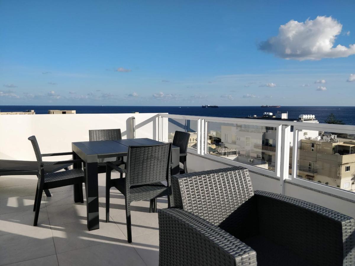 Sea View Penthouse With Large Terrace Irom1-1 Appartement